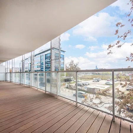 Riverside Harmony Chic By Bookinghost Apartment Breslau