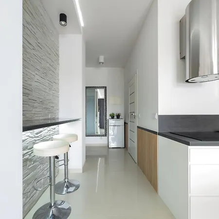 Riverside Harmony Chic By Bookinghost * فروتسواف